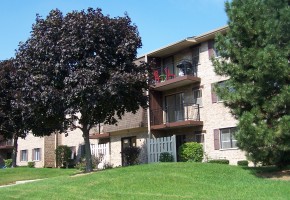 1501 W Jefferson Ave, Naperville *** Rent 2 Own ***